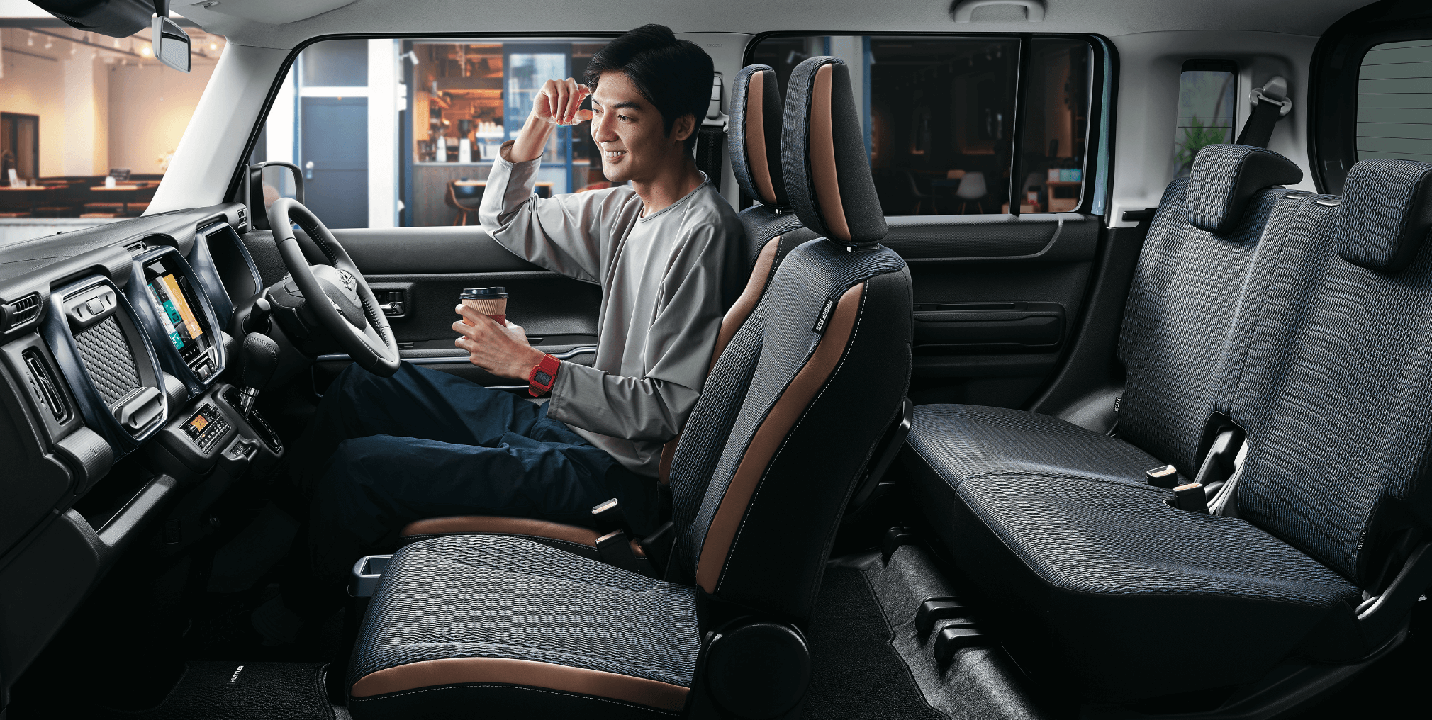 ハスラー　インパネ　新車外し　6点セット スズキ、ハスラーにシルバーのアクセントをあしらった特別仕様車