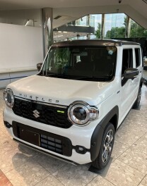 ハスラー展示中です
