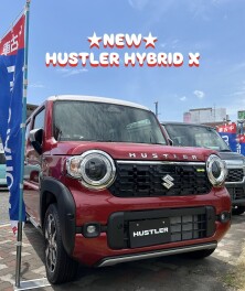 新型☆ハスラー☆展示しています！！