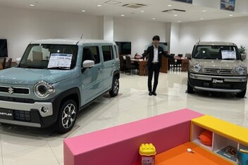 新しい展示車が入庫です！