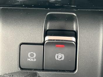 電動パーキングブレーキとは・・・？