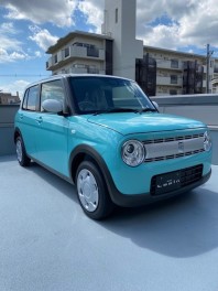 カラフルな展示車が仲間入り☆