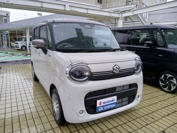 中古車　ワゴンＲスマイル　ＨＹＢＲＩＤ　Ｘ　ソフトベージュ／トープグレージュ　２トーンカラー