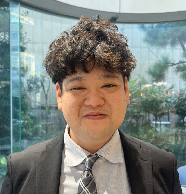 なかむら　／　副店長