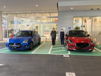 Ｎ様にスイフトをご納車いたしました！！