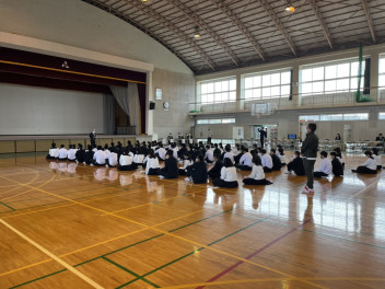 曽於市立地企業懇話会合同企業説明会に参加しました(#^.^#)