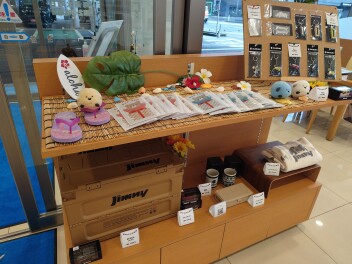 スタッフオススメ商品販売中！【ストラップ、ステッカーetc..】
