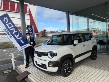 新型クロスビー試乗しに来てください♪