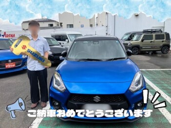 スイフトご納車させていただきました☆