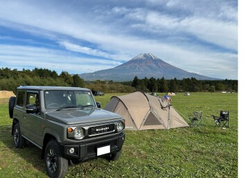 富士山を背景に。ジムニーと楽しむ絶景キャンプ！