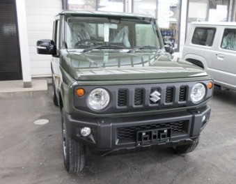 新ジムニー　入荷し始めました！