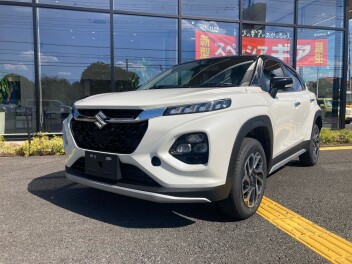 新型フロンクス試乗車入りました‼