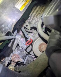サーモスタット故障による水漏れ