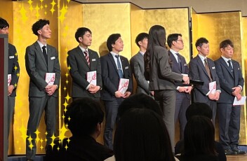 城陽店高木が表彰されました★