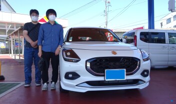 社用車に