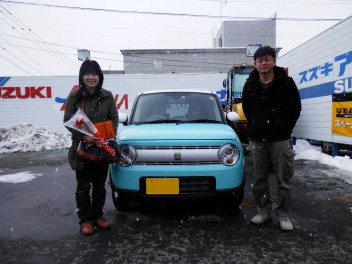 ラパン納車いたしました！！