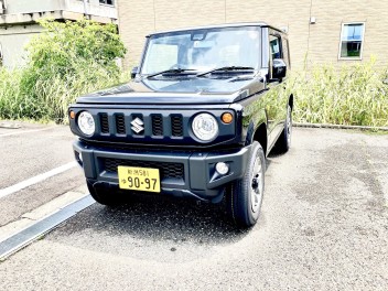 試乗車ジムニー新しくなりました！！