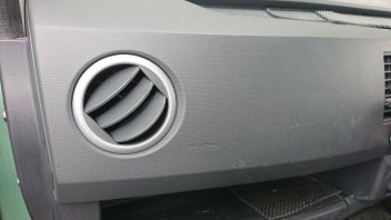 吹き出し口からカタカタ音