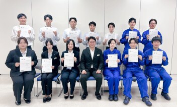 ２０２６年度新入社員　”配属式”　を執り行いました！