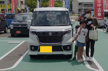 第８号　スペーシアカスタムご納車おめでとうございます！