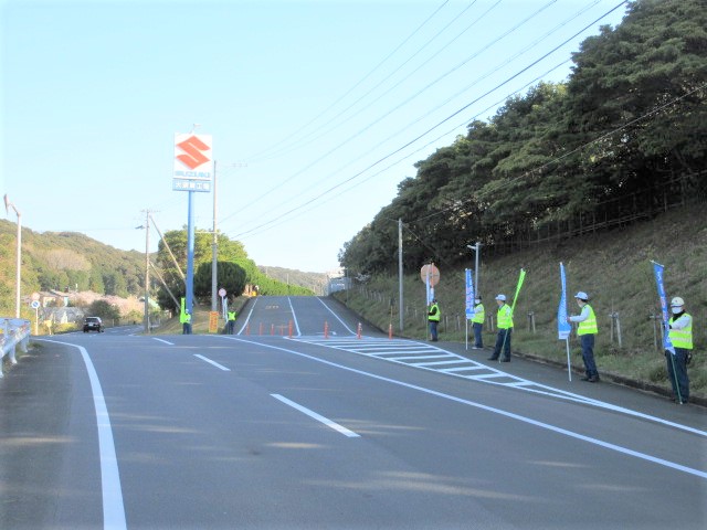 交通安全街頭立哨の実施