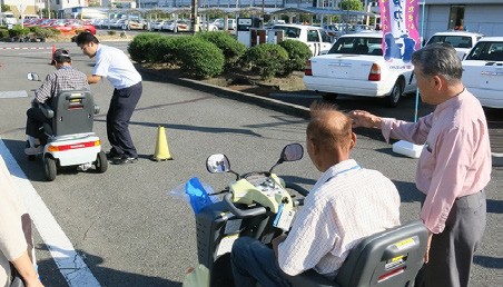 電動車いす安全運転講習会